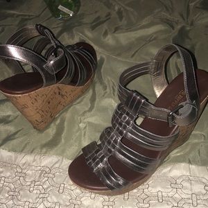Wedge shoes